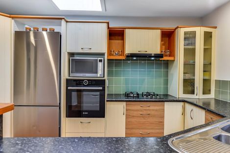 Photo of property in 27b Opoia Road, Hamilton East, Hamilton, 3216