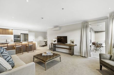 Photo of property in 98b/30 Ambassador Glade, Orewa, 0931