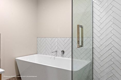 Photo of property in 2/386 Gloucester Street, Taradale, Napier, 4112