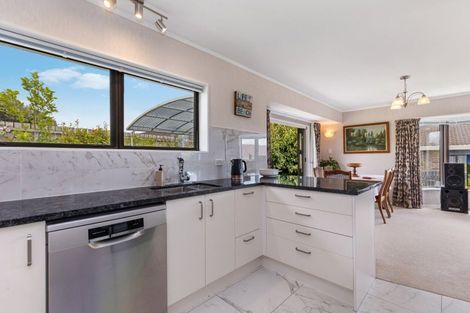 Photo of property in 225b Queen Street, Pukekohe, 2120