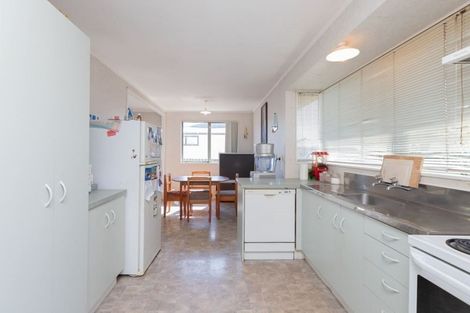 Photo of property in 27d Breckons Avenue, Nawton, Hamilton, 3200