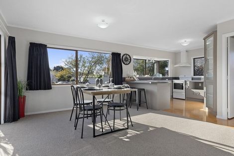 Photo of property in 3 Kowhai Street, Hamilton Lake, Hamilton, 3204