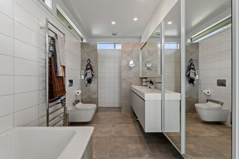 Photo of property in 10 Oystercatcher Lane, Point Wells, 0986