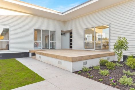 Photo of property in 1 Morris Road, Hillcrest, Hamilton, 3216