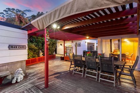 Photo of property in 3 Glen Alice Grove, Naenae, Lower Hutt, 5011