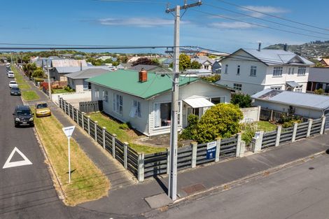 Photo of property in 18 Marlow Street, Saint Kilda, Dunedin, 9012