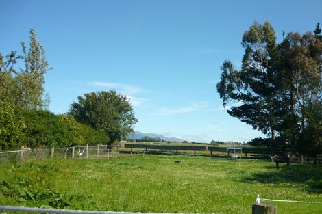 Photo of property in 52 Timaru Road, Waimate, 7924