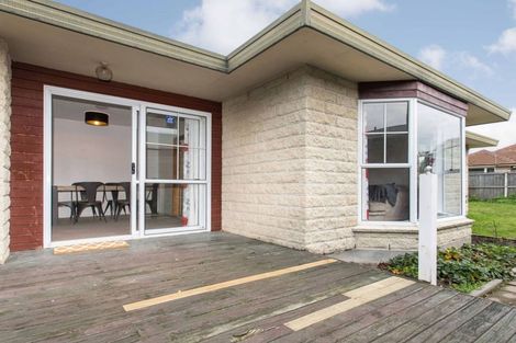 Photo of property in 8a Janet Street, Upper Riccarton, Christchurch, 8041