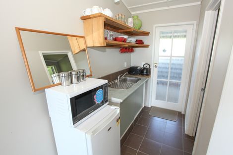 Photo of property in 52 Bow Street, Raglan, 3225