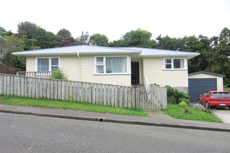 Photo of property in 42 Batchelor Street, Newlands, Wellington, 6037