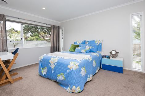 Photo of property in 65 Meadway, Sunnyhills, Auckland, 2010