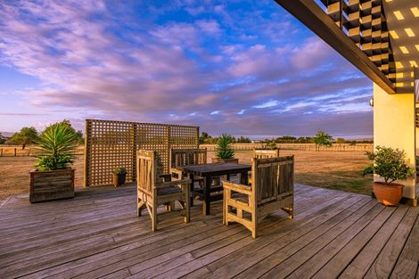 Photo of property in 104 White Rock Road, Martinborough, 5781