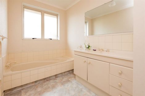 Photo of property in 370 Mandeno Street, Te Awamutu, 3800