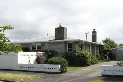 Photo of property in 16 Rosedale Place, Avonhead, Christchurch, 8042