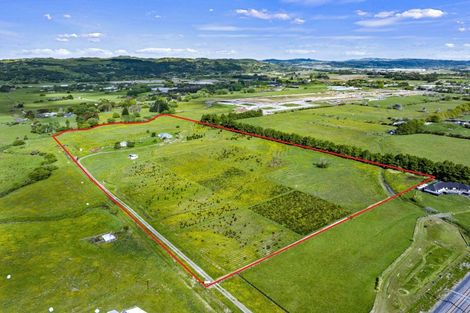 Photo of property in 201 Sutton Road, Drury, 2113