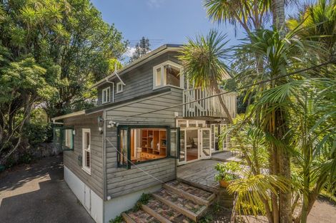 Photo of property in 53 Wood Bay Road, Titirangi, Auckland, 0604