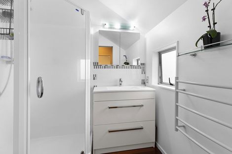 Photo of property in 1 Lohia Street, Khandallah, Wellington, 6035