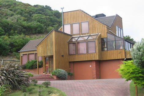 Photo of property in 50 Satara Crescent, Khandallah, Wellington, 6035