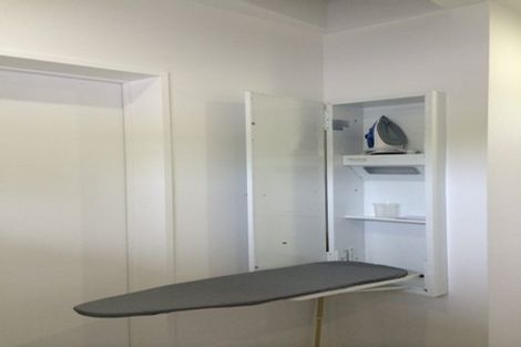 Photo of property in 34 House Avenue, Mangere Bridge, Auckland, 2022