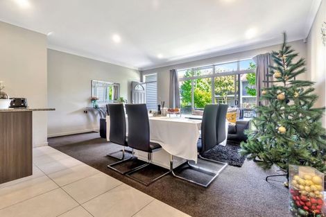 Photo of property in 7/44 Carlos Drive, Flat Bush, Auckland, 2016