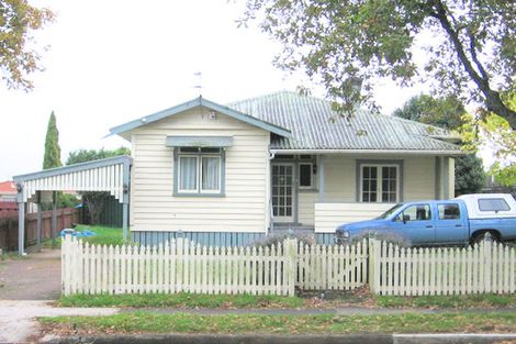 Photo of property in 2/19 Lupton Road, Manurewa, Auckland, 2102