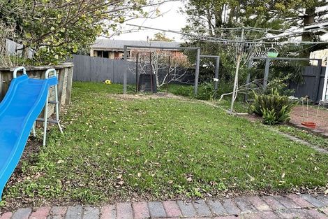 Photo of property in 19a Rodney Street, Howick, Auckland, 2014