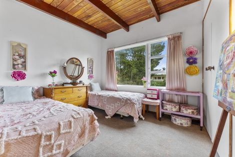 Photo of property in 84 Pahiatua Street, Hokowhitu, Palmerston North, 4410