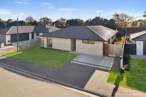 Photo of property in 19 Dalwood Crescent, Rolleston, 7614