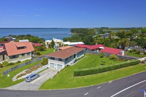 Photo of property in 4 Giles Way, Tanners Point, Katikati, 3177