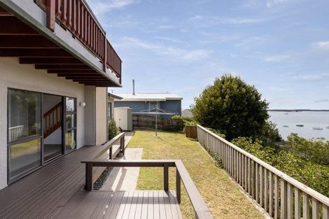 Photo of property in 87 Harbour View Road, Omokoroa, 3114