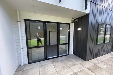 Photo of property in 19/11 Carlos Drive, Flat Bush, Auckland, 2016