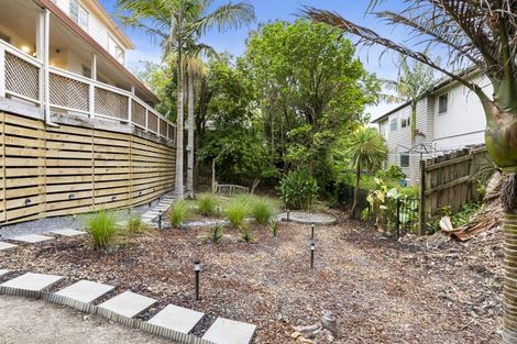 Photo of property in 2/13a Sandspit Road, Cockle Bay, Auckland, 2014