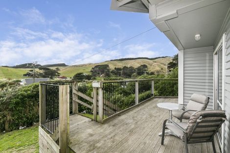 Photo of property in 1015 Makara Road, Makara Beach, Karori, 6972