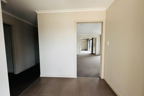 Photo of property in 8 Gibraltar Way, Fitzherbert, Palmerston North, 4410