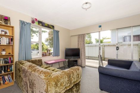 Photo of property in 2/282 Aberdeen Road, Gisborne, 4010