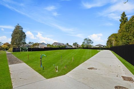 Photo of property in 11 Oscar Road, Greenhithe, Auckland, 0632