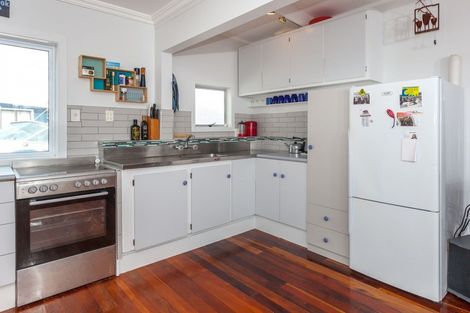 Photo of property in 159 Ocean Beach Road, Tairua, 3508