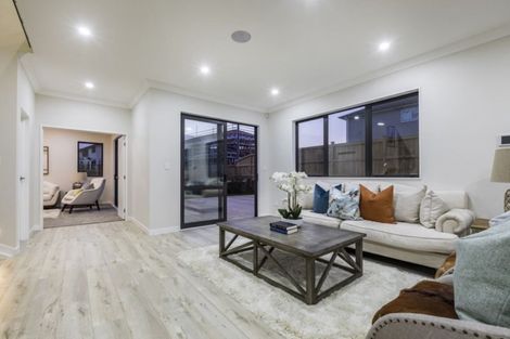 Photo of property in 3 David Rogers Lane, Swanson, Auckland, 0614