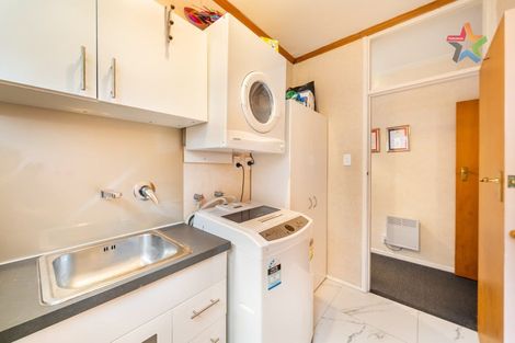 Photo of property in 10 Clematis Grove, Maungaraki, Lower Hutt, 5010