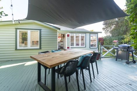 Photo of property in 10 Tamatea Road, Taupo, 3330