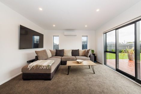 Photo of property in 7b Terrace Street, Marton, 4710