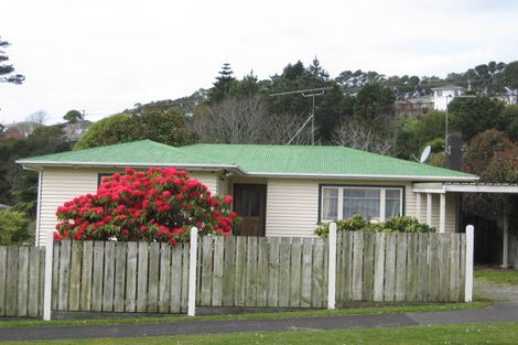 Photo of property in 27 Pembroke Street, Westown, New Plymouth, 4310