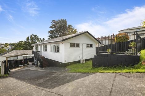Photo of property in 1/11 Cassia Place, Sunnynook, Auckland, 0620