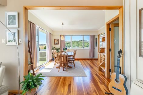 Photo of property in 28 Taupo Crescent, Plimmerton, Porirua, 5026