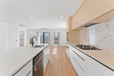 Photo of property in 30 Opaheke Road, Papakura, 2110