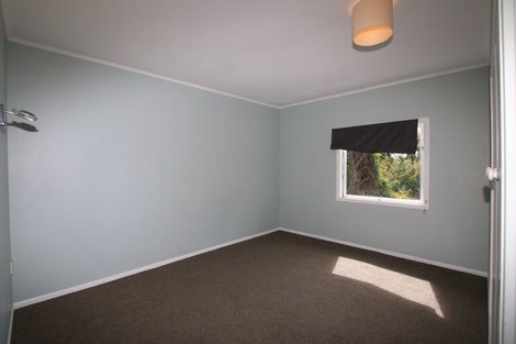 Photo of property in 41 Derwent Crescent, Titirangi, Auckland, 0604