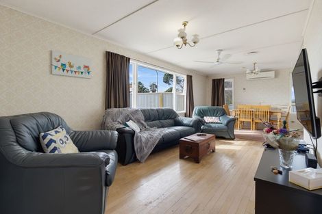 Photo of property in 134 Kitchener Road, Pukekohe, 2120