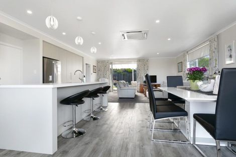 Photo of property in 18 Oak Ridge Drive, Te Awamutu, 3800