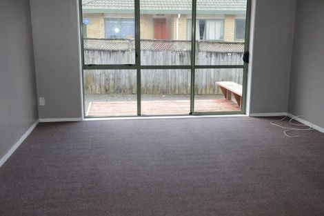 Photo of property in 3 Benton Place, Manurewa, Auckland, 2102