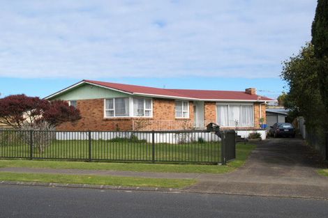 Photo of property in 11 Woburn Street, Mangere East, Auckland, 2024